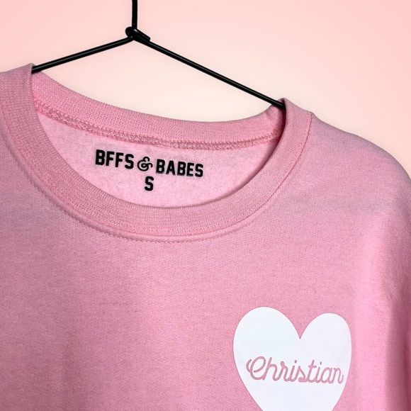 Nwt Bffs & Babes pink “Christian” sweat shirt (Sz S) - Picture 2 of 3